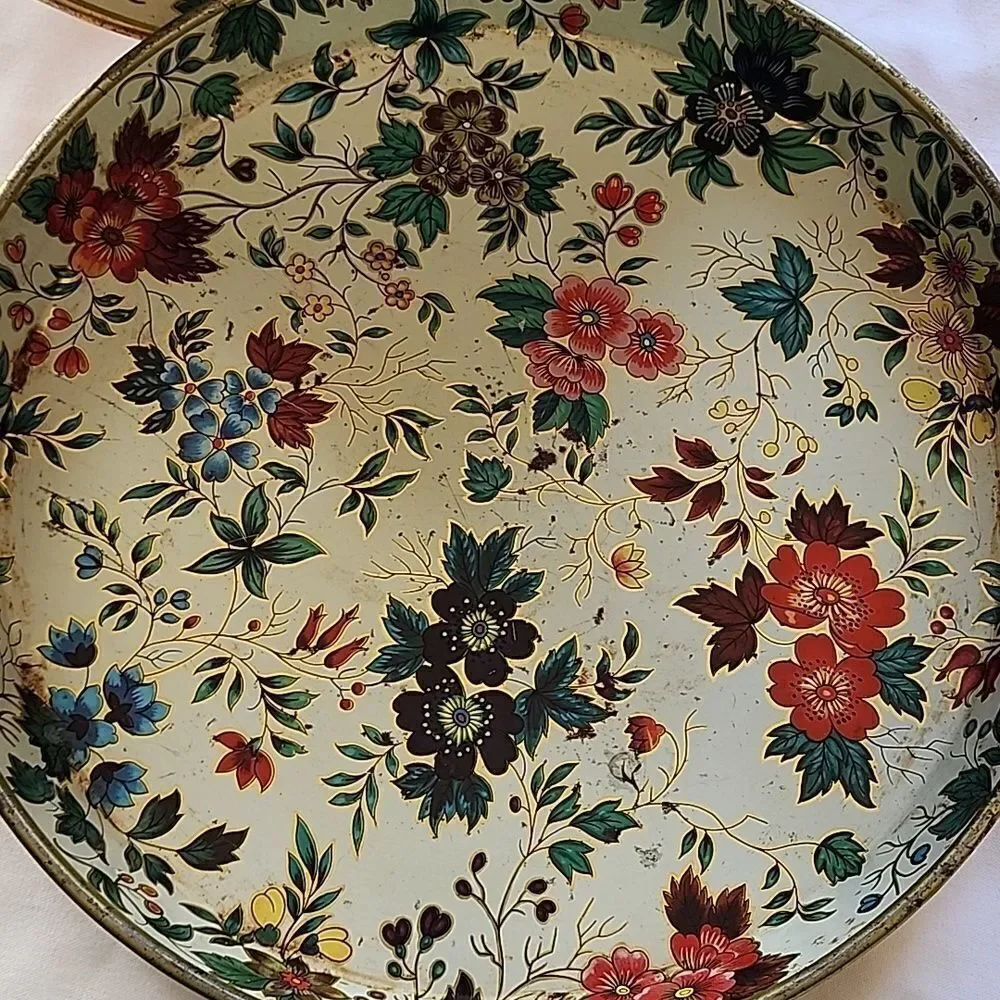 Vintage Daher Decorated Floral Ware Trays Set of 2 Made In England